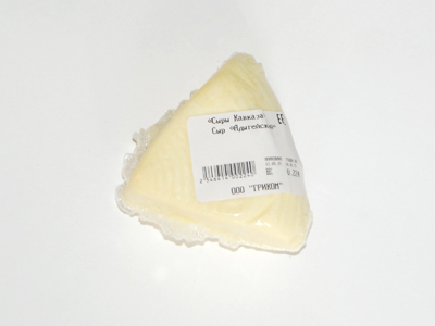 адыгейский сыр в термоусадочной упаковке